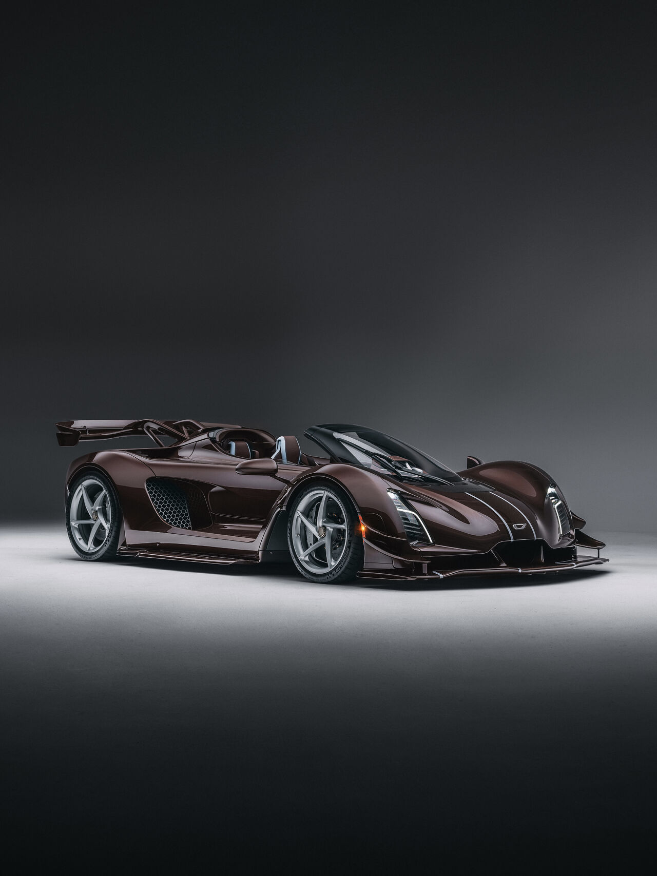 Czinger 21C Spyder Puts 3D Printing at the Center of a $2.75M Hypercar