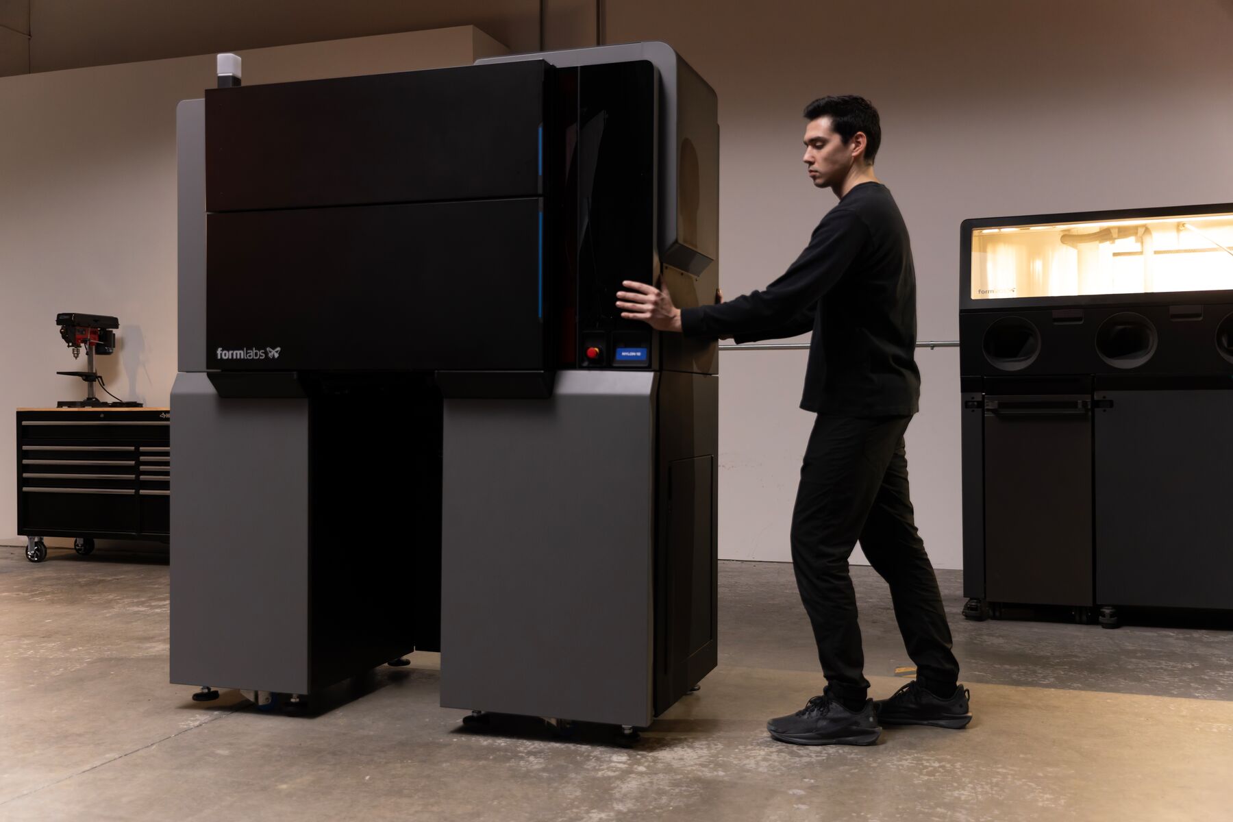 Formlabs Management Shuffle: Chairman Exits as Former Apple Executive Joins Board