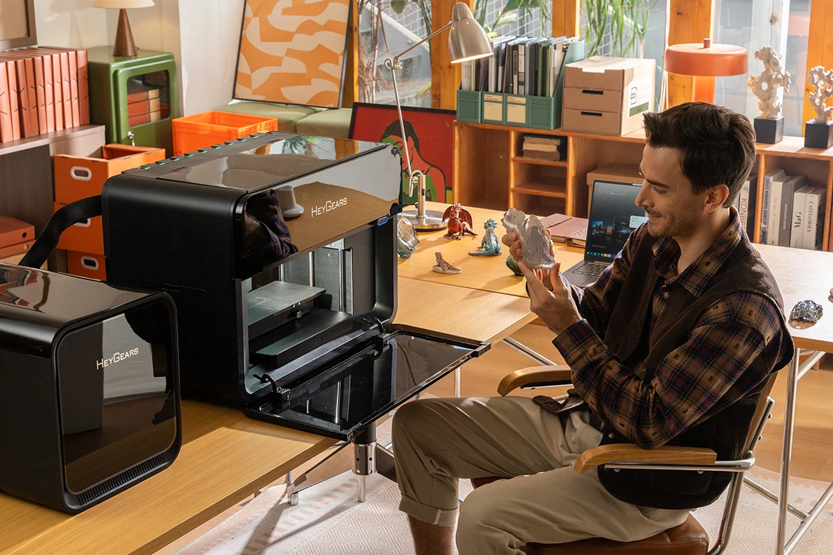HeyGears G1X Brings Full-Color 3D Printing to the Desktop