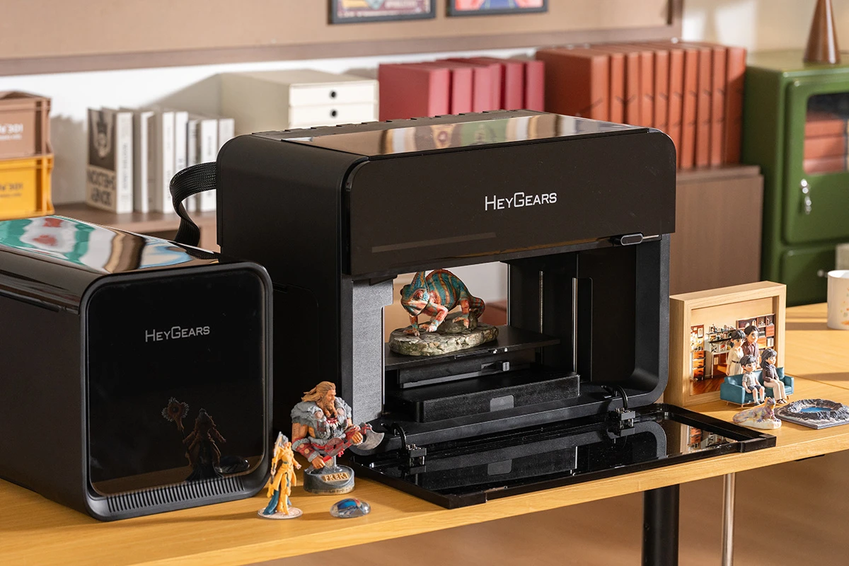 HeyGears G1X Prints Full-Color 3D Models Right on Your Desktop