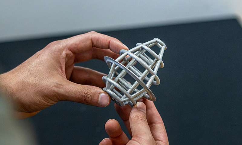 3D-Printed Titanium Lattice Floats After RMIT Fills Hollow Struts With Foam