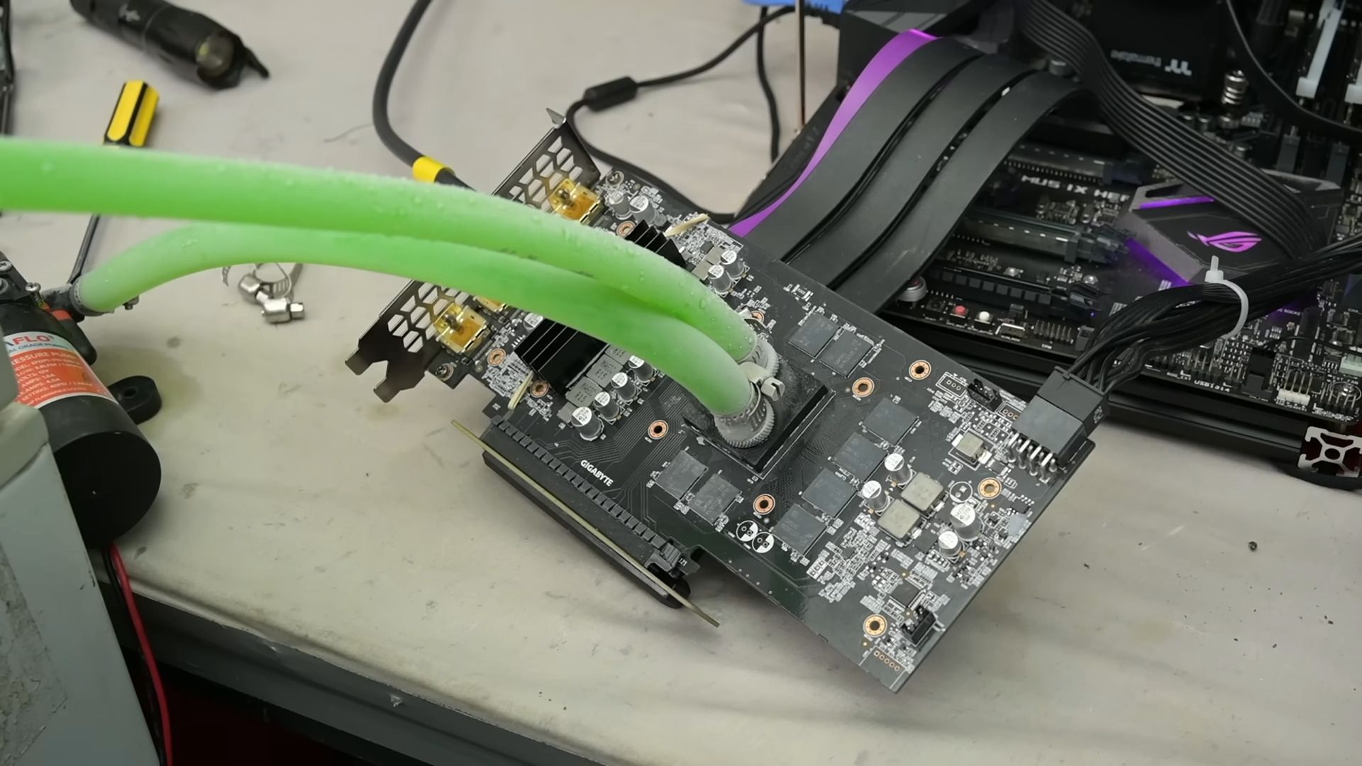 A Modder 3D-Printed a Direct-to-Die GPU Cooling Block and Dropped an RTX 2060 Super to 28C