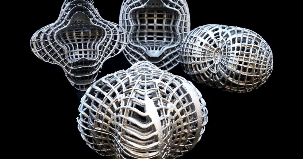 UIUC Team Builds the First 3D-Printed Thermal Cloak