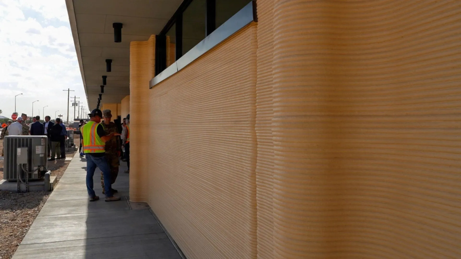US Army 3D Prints 78,000 Sq Ft of Barracks Shells in 58 Days